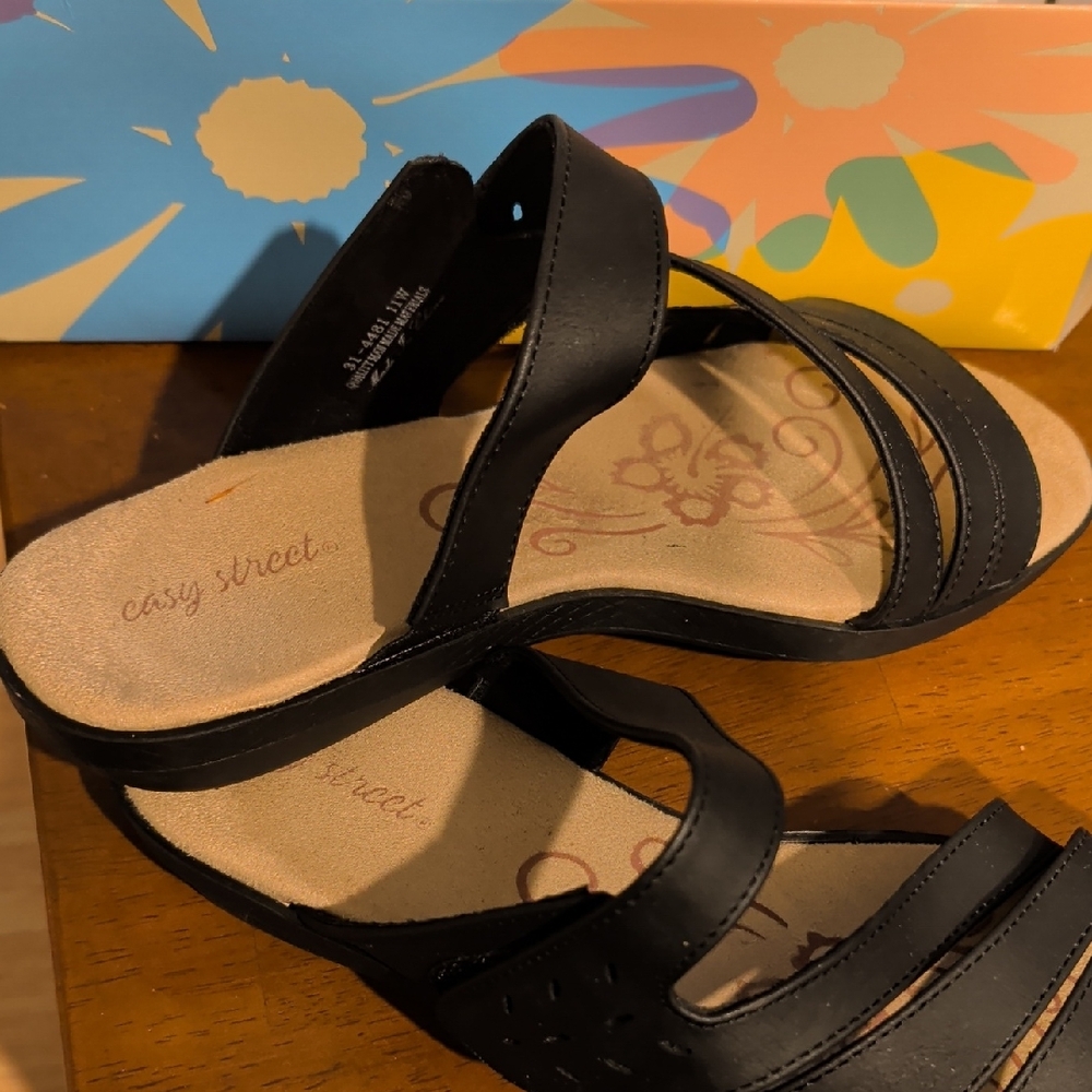 Easy Street Black Strappy Sandals